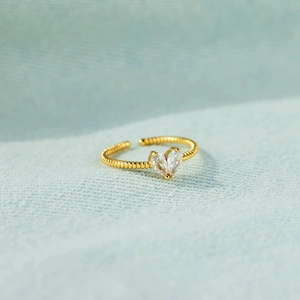 Gold plated S925 sterling silver ring featuring a pear-shaped cubic zirconia heart