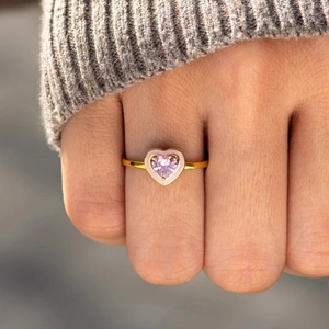 S925 sterling silver gold ring with heart-cut pink stone and pink enamel detail