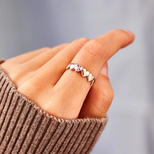 Bague élégante en argent sterling S925 avec pierre cœur rose et anneau à cœurs reliés