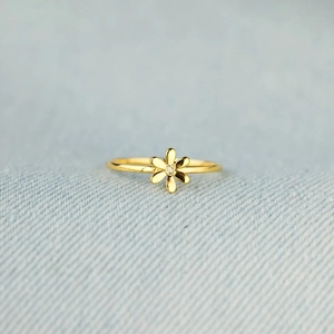 925 Sterling Silver Simple Flower Ring For Women Gold Plated Minimalist Rhinestone Daisy Finger Ring Jewelry Gift