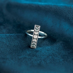 925 Sterling Silver Moon Phase Ring For Women Minimalist Lunar Cycle Engraved Rectangular Plate Geometric Celestial Ring Jewelry Gift