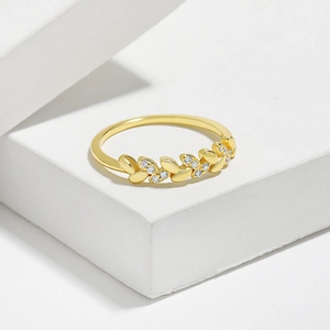 Minimalist S925 sterling silver olive leaf ring with gold plating and white zircon