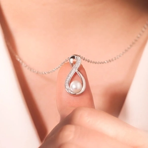 S925 sterling silver infinite symbol necklace with pearl and sparkling zircons