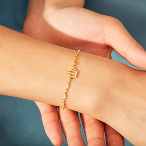 Bracelet couronne en argent S925 avec perles d'émail colorées sur chaîne dorée