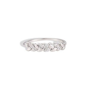 Detail of s925 silver ring featuring olive leaf design with pavé set zircon stones