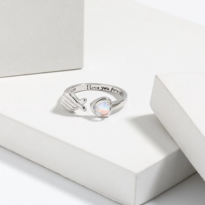 S925 Sterling Silber Umarmungsring mit Herz-Edelstein und I Love You Forever Gravur