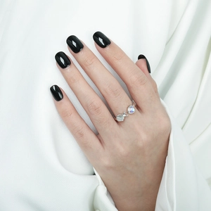 S925 Sterling Silber Ring mit Herz-Edelstein und Finger-Herz-Gesten-Design