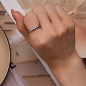 S925 sterling silver infinity ring with sparkling pavé cubic zirconia for women
