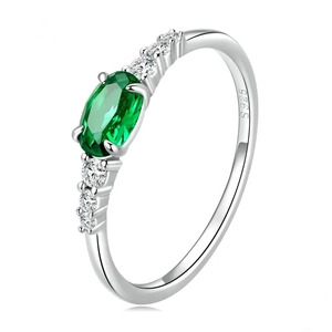 Bague en argent sterling S925 avec zircon vert ovale et pierres latérales scintillantes