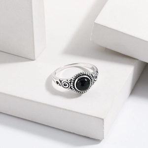 Vintage 925 Sterling Silver Round Black Agate Ring For Women Bohemian Oxidized Geometric Spiral Patterns Fashion Finger Ring