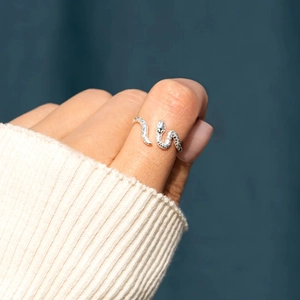 Minimalist S925 sterling silver snake-shaped open ring with detailed scale textures for women
