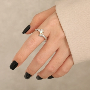 S925 sterling silver open ring with feather texture and star moonstone on finger