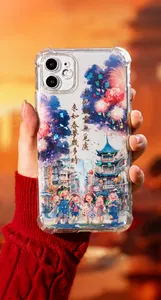 Detalle de la funda transparente para iPhone con pintura tradicional de Año Nuevo Chino