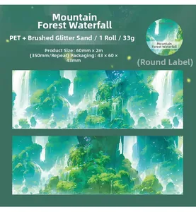 Détail macro du ruban PET motif paysage de montagne avec finition sable brillant