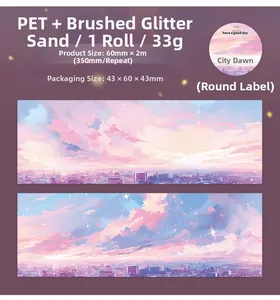 Détail macro du ruban PET City Sunset avec texture de sable étincelant et motifs