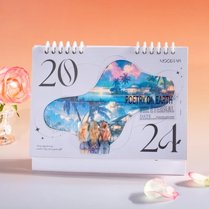 Calendrier de bureau artistique 2024 avec illustration de coucher de soleil tropical