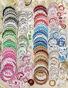 Vista piatta di adesivi vintage in pizzo per scrapbooking e decorazione di diari DIY
