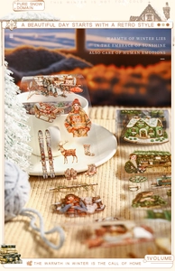 Detailansicht des Vintage-Winter-PET-Klebebands auf einer Kaffeetasse mit Rentier-Motiven