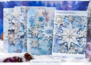 Dettaglio di carta scrapbooking invernale con fiocchi di neve 3D e motivi floreali