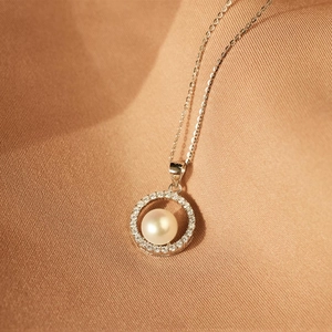 Collana Di Künstliche Perle In Argento Sterling 925 Da Donna Elegante Pendente Perla Artificial Rotonda Con Halo Di Zircone Gioielli Minimalisti