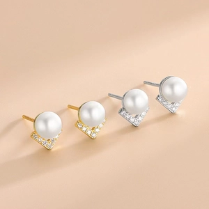Elegant S925 sterling silver V-shape pearl stud earrings with sparkling pavé zircons