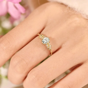 S925 silver leaf ring with round zircon gemstone, elegant branch design on hand