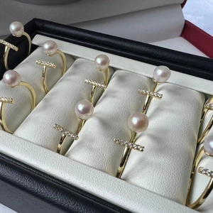 Minimalist S925 silver open ring with 18K gold finish and balance style pearls