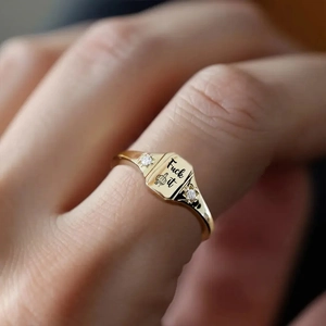 Anello a Sigillo Inciso Fuck It in Argento Sterling 925 Donna Punk Hip Hop Strass Gesto Dito Medio Gioiello Quadrato