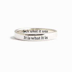 Bague minimaliste en argent S925 avec gravure inspirante 'It is what it is' pour femme
