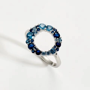Minimalist s925 silver ring featuring circular gradient blue gemstones in a modern style