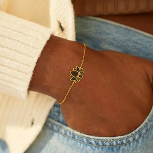 Bracelet lotus en argent sterling S925 avec pierres noires et placage or pour femme