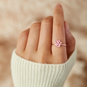 S925 sterling silver puppy paw ring with pink heart gemstones in rose gold finish