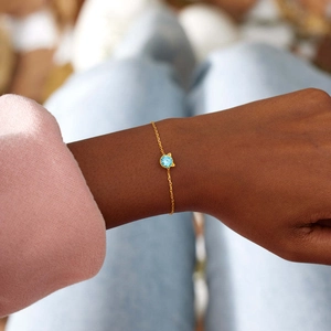 Bracelet chat en argent s925 doré avec pierre de zircon bleu brillant pour femme