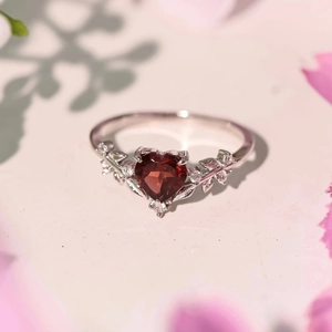 925 Sterling Silver Heart Zirconia Leaf Ring For Women Fashion Minimalist Electroplated Red Stone Jewelry Daily Wear Gift