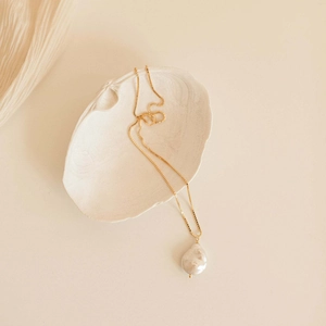 Elegant s925 silver gold-plated necklace with a large baroque freshwater pearl pendant