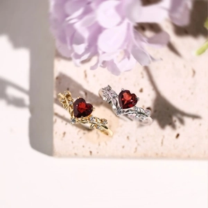 S925 sterling silver heart-shaped ruby rings with leaf design in gold and silver finish