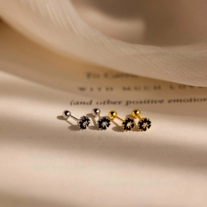 Boucles d'oreilles fleurs noires en argent S925 avec fermoir à vis, tons or et argent