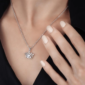 Collier élégant couronne en argent S925 serti de zircons blancs pour femmes