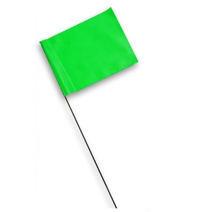 Dettaglio di bandierine di segnalazione in PVC verde fluo con aste in acciaio per rilievi
