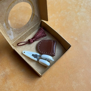 Mini high precision scissors set with leather sheath and tassel in a window gift box