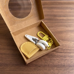 Mini high precision scissors in yellow leather protective case with a metal hook
