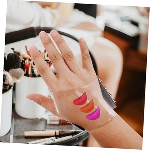 Transparent PVC makeup palette glove for professional cosmetic mixing on hand