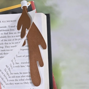Creative Spilled Coffee Cup Bookmark 3D Coffee Splash Design PU Leather Fun Stationery Gift For Readers Book Lovers