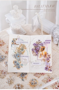 Dettaglio di nastro PET barocco vintage con adesivi di fiori e farfalle decorative