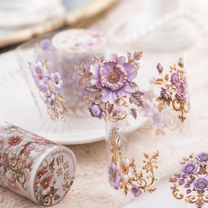 Nastro in PET floreale barocco vintage con fiori viola e dettagli in lamina d'oro