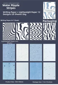 Dettaglio di carta decorativa con texture a onde d'acqua per scrapbooking e collage fai da te