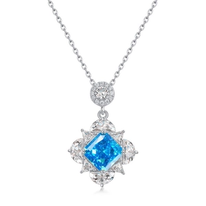 Collier en argent S925 avec pierre bleue carrée et cristaux blancs étincelants