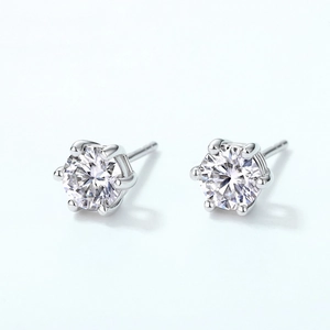 Boucles d'oreilles classiques en argent S925 avec moissanite ronde à six griffes brillantes