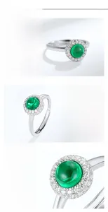 Detail view of emerald green stone ring in S925 silver with exquisite manual setting