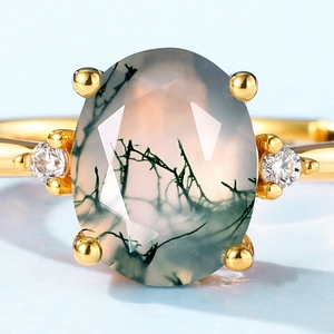 Anello in argento S925 con agata muschiata verde ovale e dettagli in diamante
